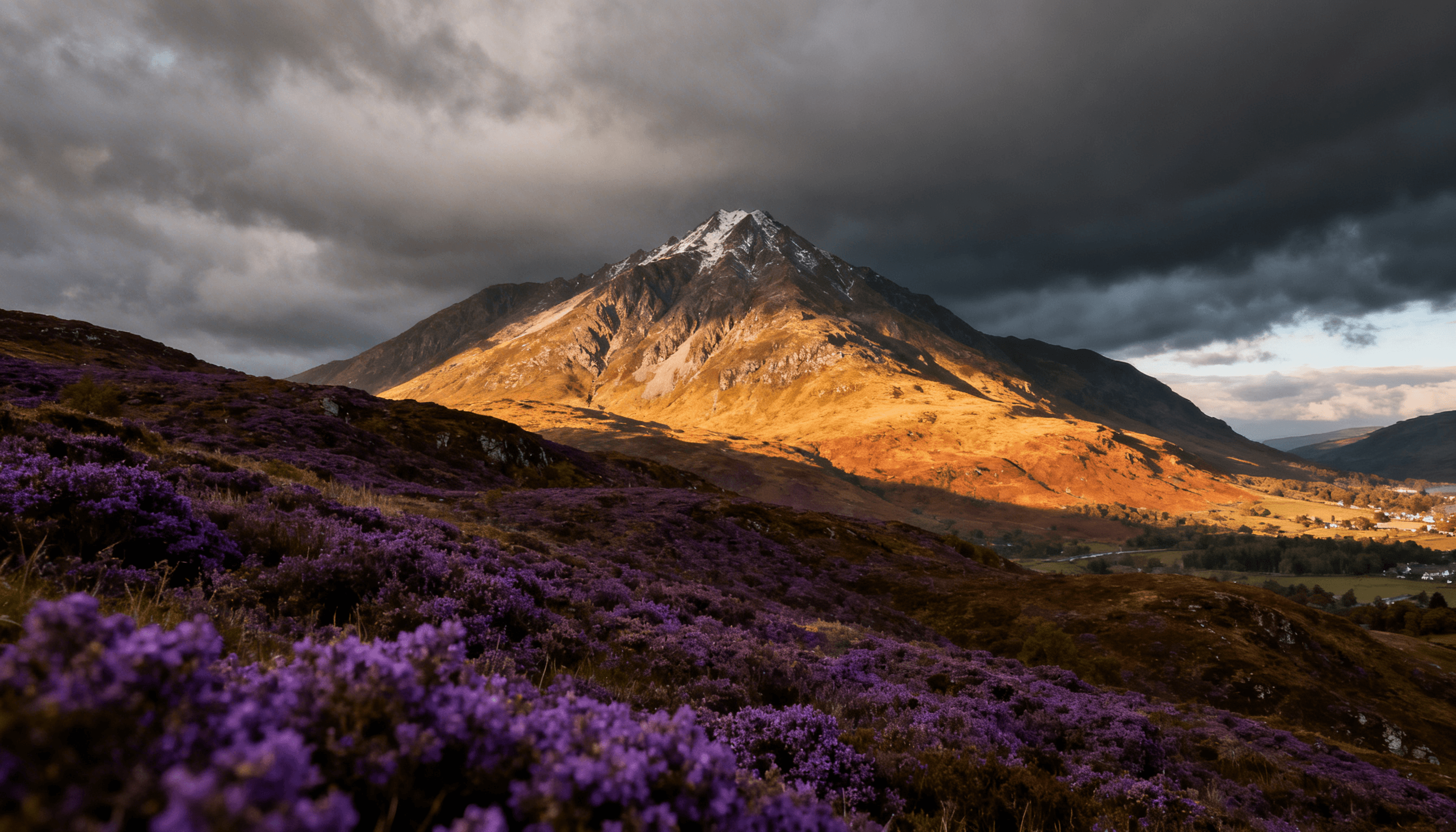 Edinburgh Highlands Cinematic Adventure: Glenfinnan, Glencoe & Fort William